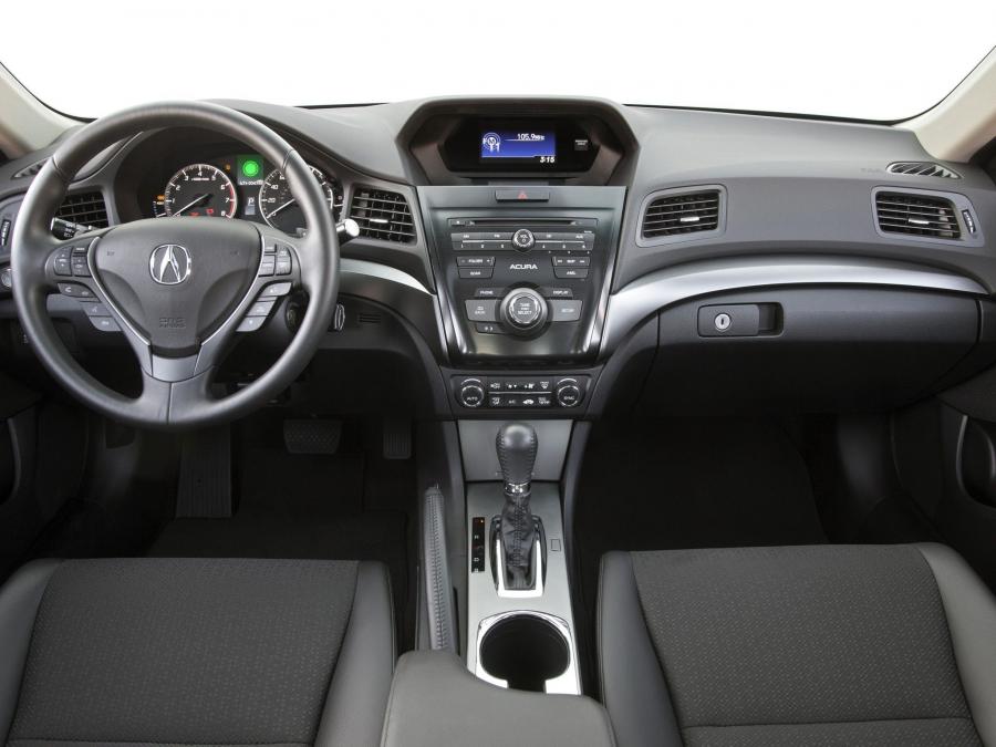 Торпедо Acura ILX Hybrid (DE) 2012 года  (фото 43 из 60)